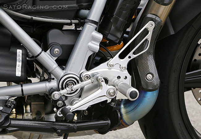 BMW R nineT Racer with SATO RACING Rear Sets -L-side