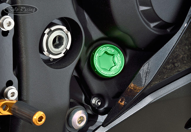 SATO RACING ROUND-style Oil Filler Cap in GREEN on a ZX-10R