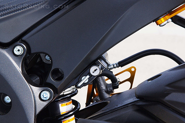 gixxer helmet lock