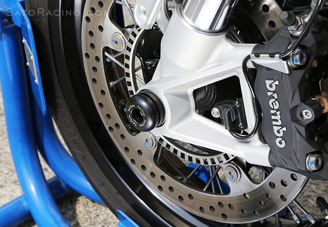 SATO RACING Front Axle Sliders for '14- BMW R nineT
