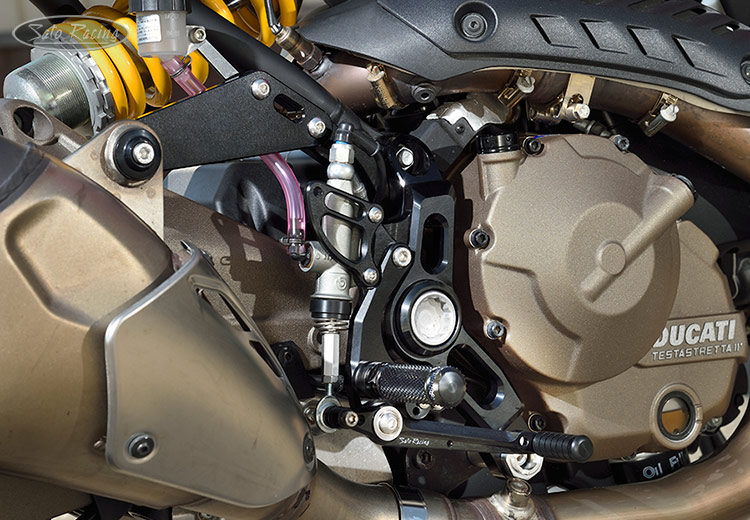 SATO RACING Ducati Monster 1200 821 2014-16 Rear Sets [R]-side in Black