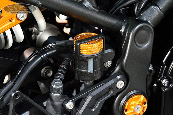 SATO RACING rear brake reservoir cap on a Z900RS CAFE SATO RACING rear brake reservoir cap on a Z900RS CAFE