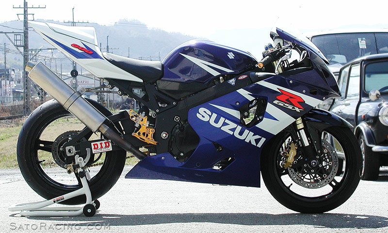 2004 Suzuki GSX-R600 with SATO RACING Rear Sets