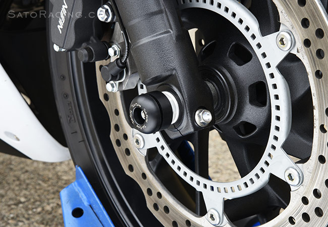 Honda CBR650F with SATO RACING Front Axle Sliders - R-side
