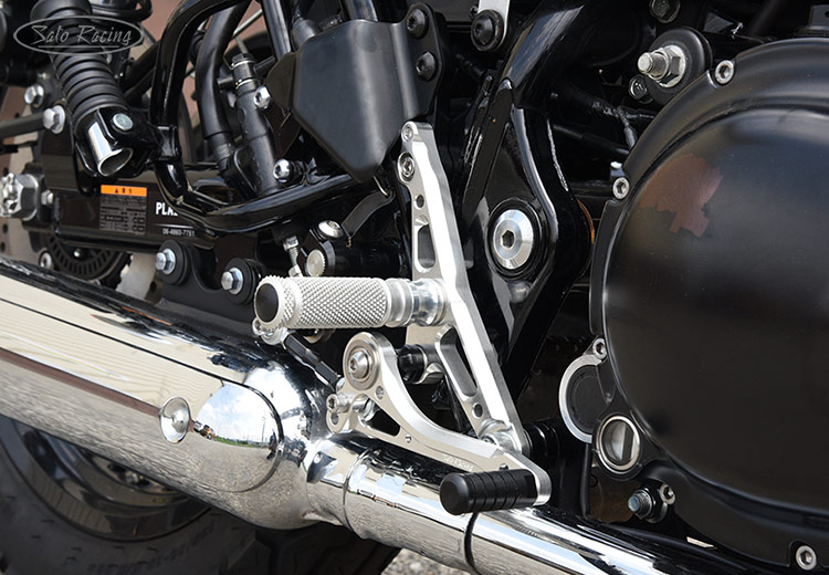 SATO RACING Kawasaki W800 [R]-side Rear Sets in Silver