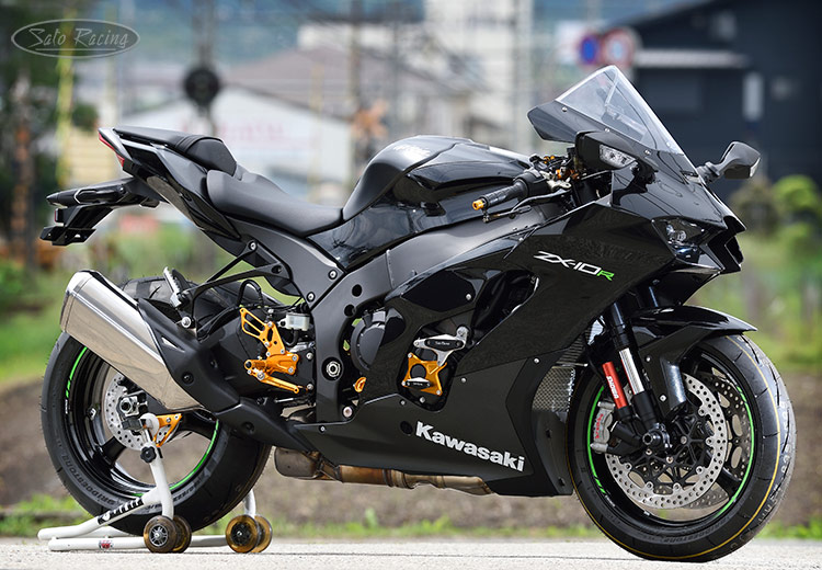 2021 ZX-10R with Race Concept Rear Sets along with other SATO RACING parts