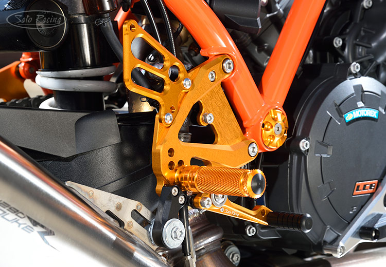 SATO RACING KTM 1290 Super Duke R 2020 Rear Sets [R]-side