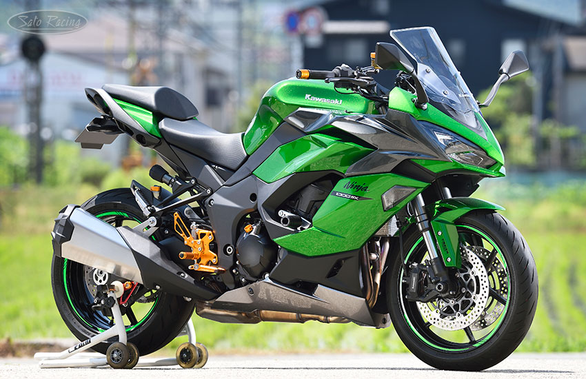 Kawasaki Ninja 1000SX with Sato Racing Rear Sets, Handle Bar Ends, Frame Sliders and Front Axle Sliders