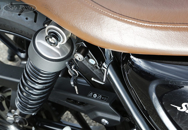 triumph street twin helmet lock