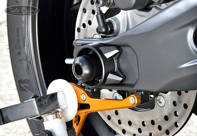 SATO RACING Rear Axle Sliders for Yamaha R7