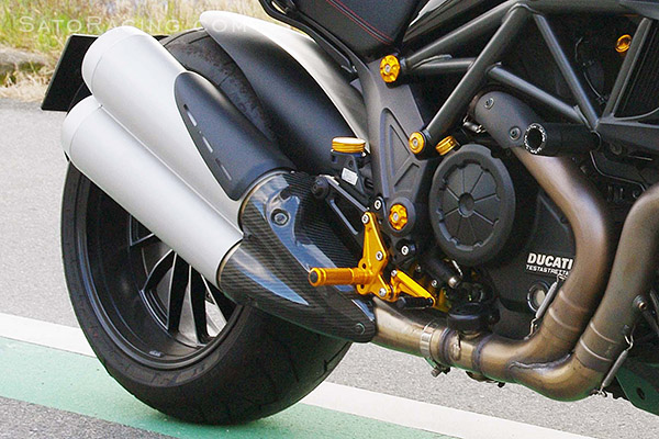 Sato Carbon Ducati Diavel Heat Shield (Twill weave)