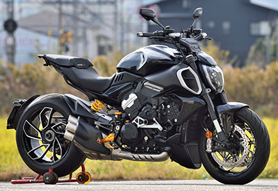 Ducati Diavel V4 upgraded with SATO RACING parts