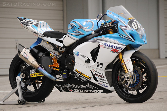 Team Kagayama GSX-R1000 ('13) with SATO RACING Frame Sliders