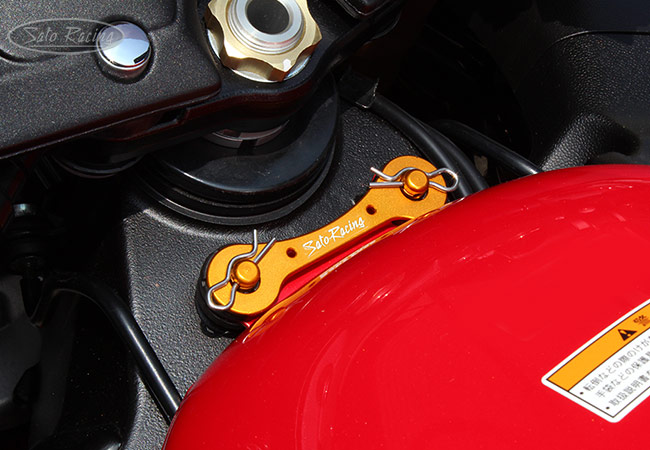 SATO RACING | Fuel Tank Quick Release Pin - Suzuki - Kawasaki