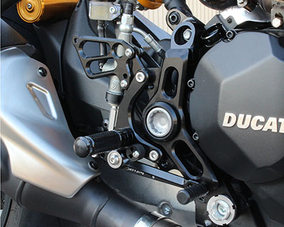 REAR SETS [BLACK] - Ducati Monster 1200/S / 821 ('17+, for DQS)