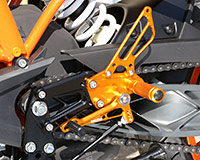 REAR SETS [GOLD] - KTM RC125 / RC390 ('15- )